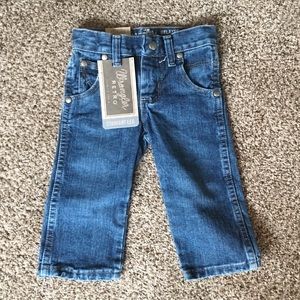 NWT Wrangler jeans 👖